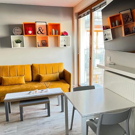Nowoczesny Apartament - Blisko Centrum ワルシャワ エクステリア 写真