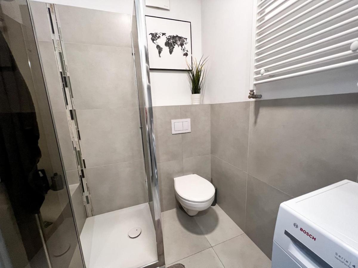 Nowoczesny Apartament - Blisko Centrum ワルシャワ エクステリア 写真